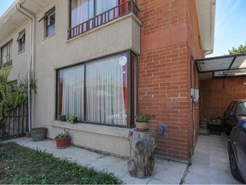 Casa en La Florida: espacio y comodidad