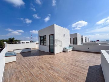 Casa en venta en Metepec a un costado del Parque Bicentenario con diseño moderno