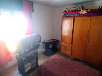 En Venta Casa 2 dormitorios   depto 1 dormitorio - Oportunidad - Inversión - La Falda - Córdoba