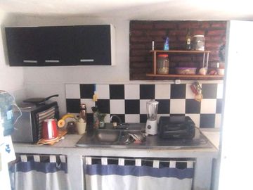 En Venta Casa 2 dormitorios   depto 1 dormitorio - Oportunidad - Inversión - La Falda - Córdoba
