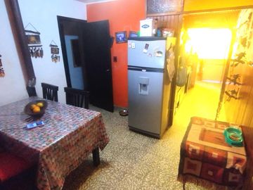 En Venta Casa 2 dormitorios   depto 1 dormitorio - Oportunidad - Inversión - La Falda - Córdoba