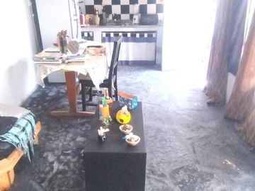 En Venta Casa 2 dormitorios   depto 1 dormitorio - Oportunidad - Inversión - La Falda - Córdoba