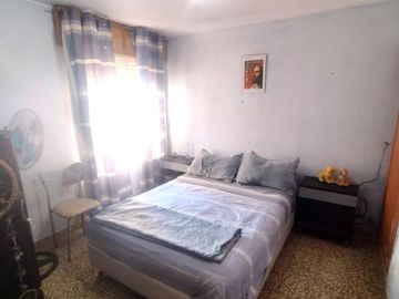 En Venta Casa 2 dormitorios   depto 1 dormitorio - Oportunidad - Inversión - La Falda - Córdoba