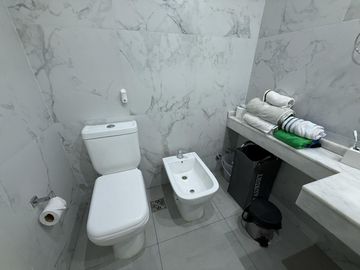 Departamento monoambiente a la venta en Wilde Centro
