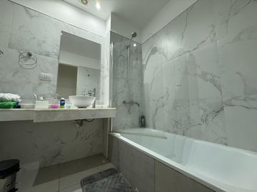 Departamento monoambiente a la venta en Wilde Centro