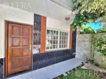 Venta de PH 3 ambientes con cochera en Wilde