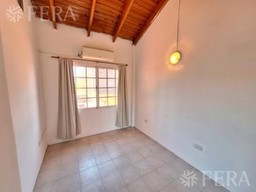 Venta de PH 3 ambientes con cochera en Wilde