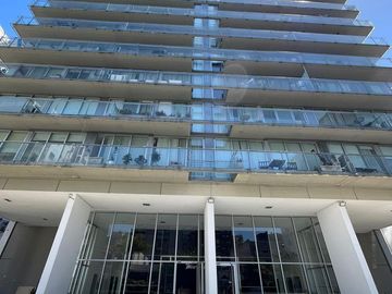 Departamento - Olivos - en venta   3 ambientes - c/ cochera piso alto - Edif Awwa