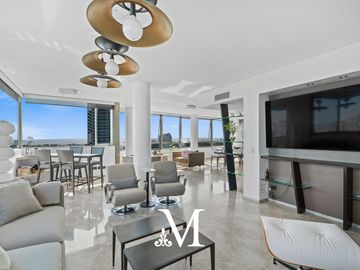 VENTA PENTHOUSE, DEPARTAMENTO 5 AMBIENTES VISTA AL RIO, 3 COCH, FULL AMENITIES , LAS CAÑITAS