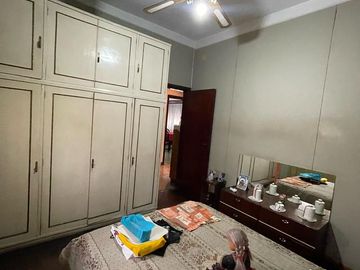 Casa en  venta de 3 ambientes con cochera, patio, terraza y parrilla - Wilde