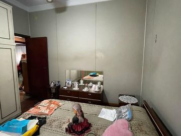 Casa en  venta de 3 ambientes con cochera, patio, terraza y parrilla - Wilde