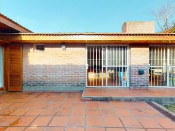 Casa en venta en Tolosa - Dacal Bienes Raíces