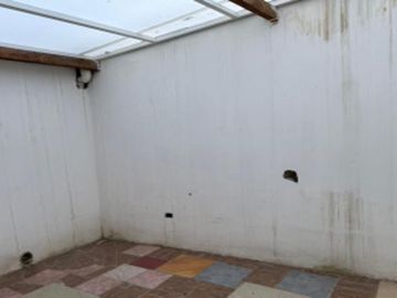 DE VENTA HERMOSA CASA, IMBABURA, CIUDAD ATUNTAQUI.