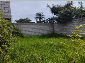 DE VENTA HERMOSA CASA, IMBABURA, CIUDAD ATUNTAQUI.