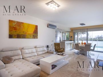 Casa al lago en Venta. El Golf, Nordelta