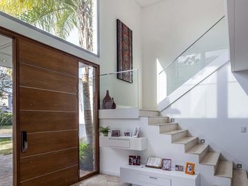 Casa al lago en Venta. El Golf, Nordelta