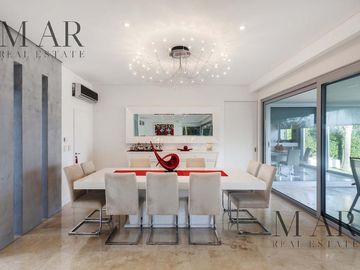 Casa al lago en Venta. El Golf, Nordelta