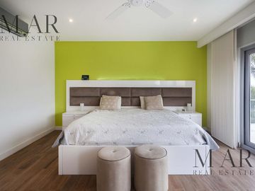 Casa al lago en Venta. El Golf, Nordelta