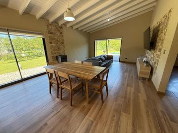 Venta - Casa - Barrio Los Pinos - Exaltación de la Cruz