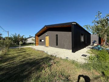 Venta - Casa - Barrio Los Pinos - Exaltación de la Cruz