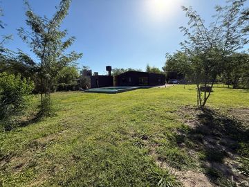 Venta - Casa - Barrio Los Pinos - Exaltación de la Cruz