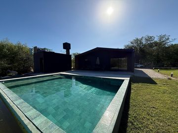 Venta - Casa - Barrio Los Pinos - Exaltación de la Cruz