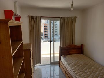 AMOBLADO 2 DORMIT C/BALCON A MTS BV. SAN JUAN