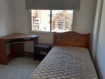 AMOBLADO 2 DORMIT C/BALCON A MTS BV. SAN JUAN