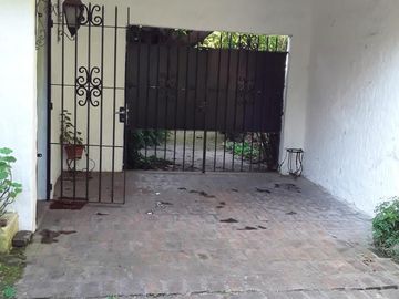 Casa - Burzaco