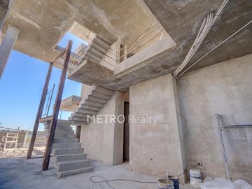 Casa en venta al lago con 5 habitaciones en suite en Los Puentes, Nordelta