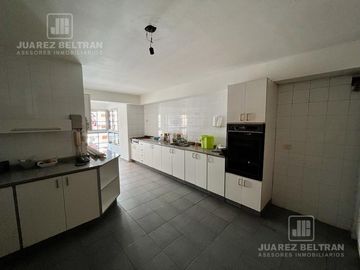 Semipiso 3 dormitorios en Nueva Córdoba - Obispo Oro 300 - en venta