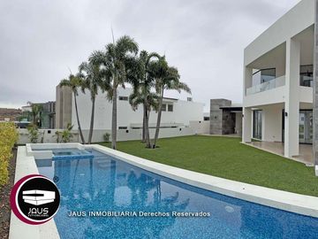 Residencia en Venta en Lomas de Cocoyoc