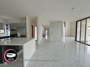 Residencia en Venta en Lomas de Cocoyoc