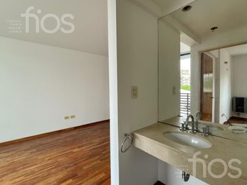VENTA DEPARTAMENTO DE UN DORMITORIO CON BALCON EN LOURDES - COCHERA OPCIONAL