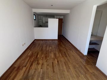 VENTA DEPARTAMENTO DE UN DORMITORIO CON BALCON EN LOURDES - COCHERA OPCIONAL