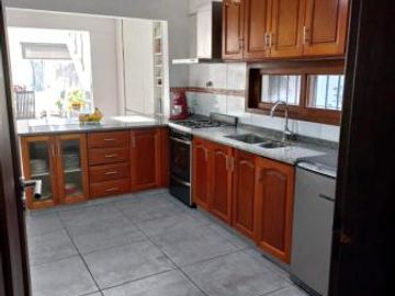 Casa - Temperley Oeste