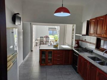 Casa - Temperley Oeste