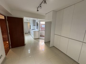 Depto 3 D + estudio en balcarce al 400