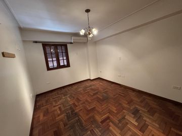 Depto 3 D + estudio en balcarce al 400