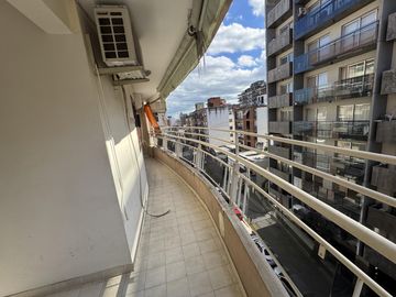 Depto 3 D + estudio en balcarce al 400