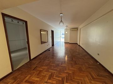 Depto 3 D + estudio en balcarce al 400