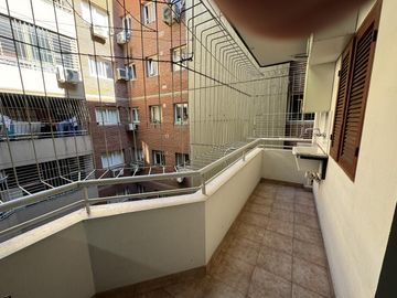 Depto 3 D + estudio en balcarce al 400