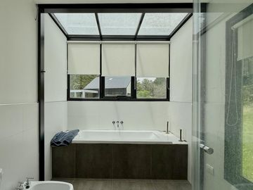 Moderna casa en barrio Pinares, Santa Clara