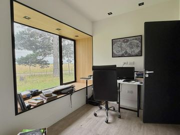 Moderna casa en barrio Pinares, Santa Clara