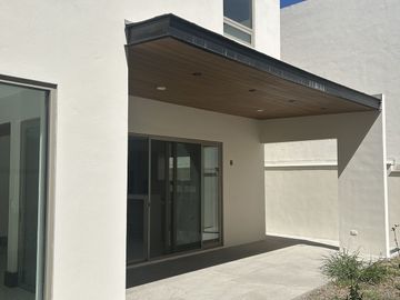 CASA EN VENTA RESIDENCIAL CORDILLERA, SANTA CATARINA
