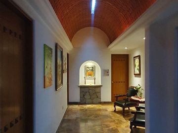 SE VENDE RESIDENCIA EN FRACCIONAMIENTO BUGAMBILIAS PRIMERA SECCION