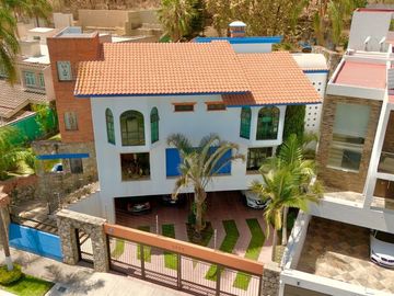 SE VENDE RESIDENCIA EN FRACCIONAMIENTO BUGAMBILIAS PRIMERA SECCION
