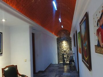 SE VENDE RESIDENCIA EN FRACCIONAMIENTO BUGAMBILIAS PRIMERA SECCION