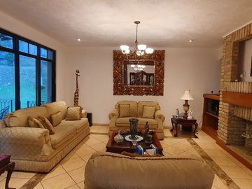 SE VENDE RESIDENCIA EN FRACCIONAMIENTO BUGAMBILIAS PRIMERA SECCION