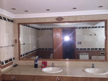 CASA EN VENTA EN BARRIO LOS OLMOS-ROLDAN-